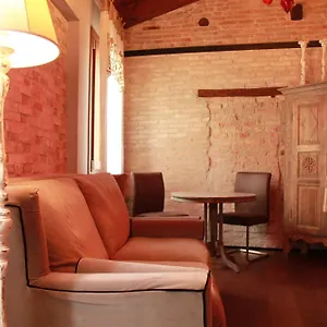 rosso-charm-bb.hotelslidodijesolo.com/